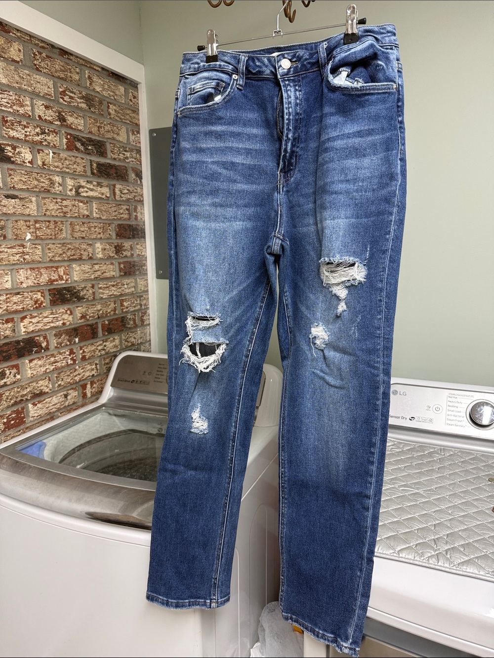 Zenana Outfitters Distressed Dark Blue Straight Leg Jeans